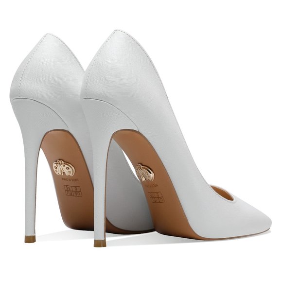 Petit Cadeau Leona - Classic and Sexy Slip on Pumps with 5" High Heels. NEW! - Picture 4 of 8